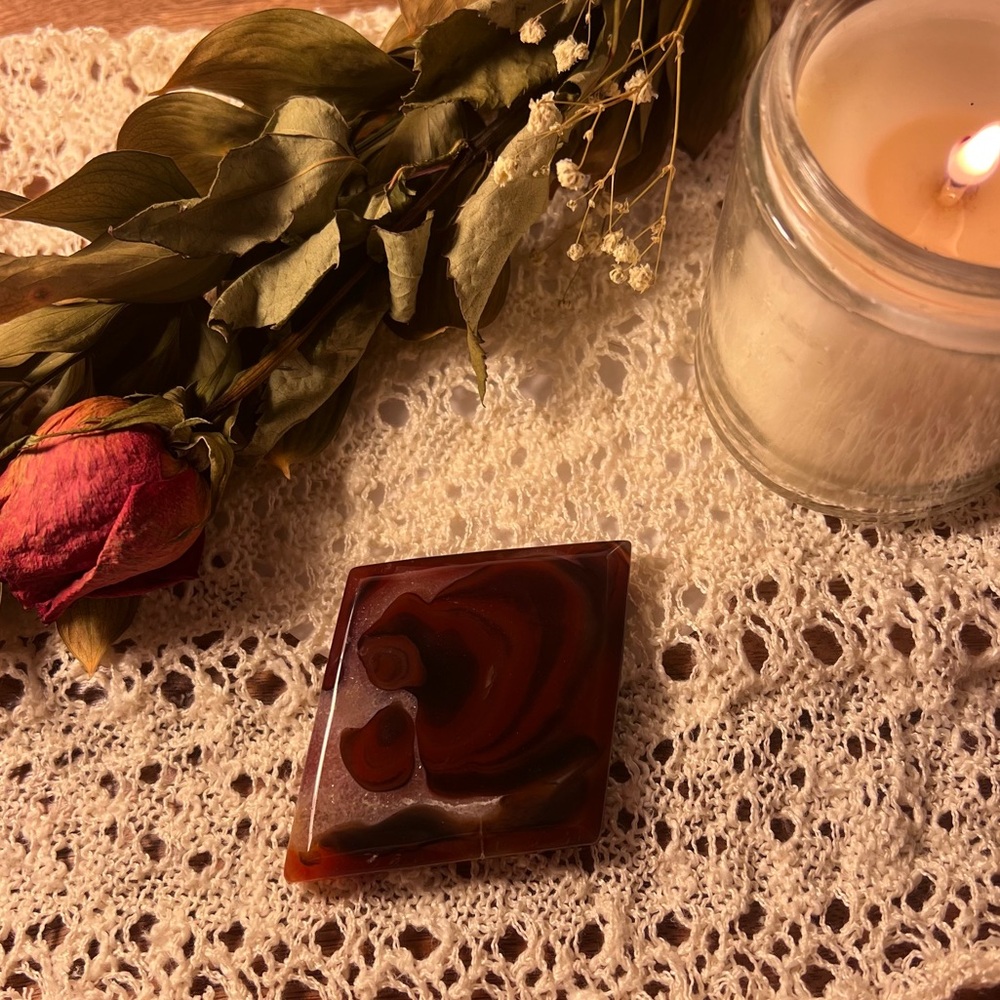 Carnelian Diamond Carving (1)